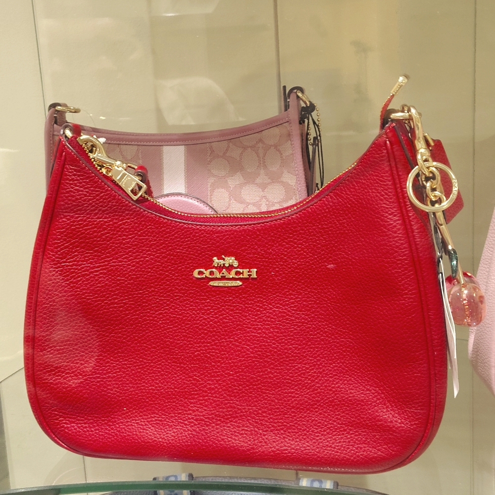 New! Coach Teri Hobo In Gold/Bold Red